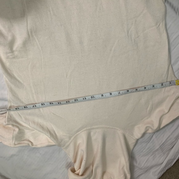 Banana republic cream sweater - Picture 6 of 7